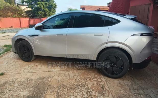 New XPeng G6 2025 Gray