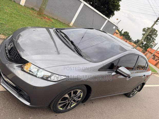 Honda Civic LX 4dr Sedan (1.8L 4cyl 5M) 2015 Gray