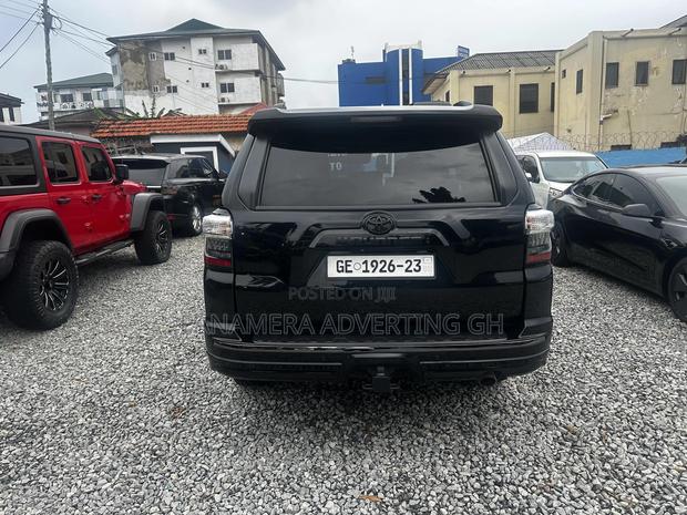 Toyota 4-Runner Limited 2021 Black