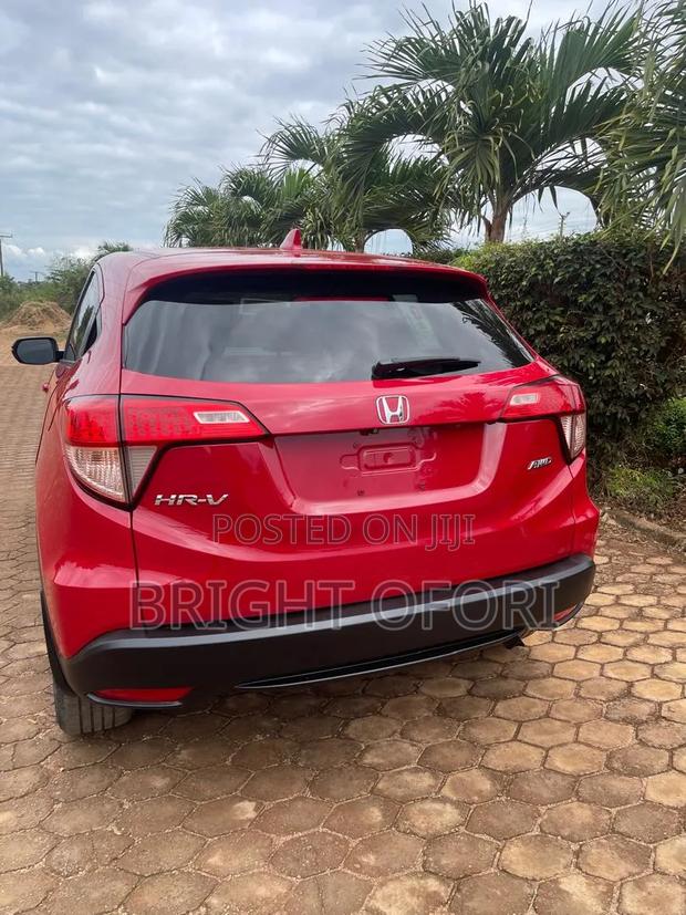 Honda HR-V 4dr SUV (1.5L 4cyl CVT) 2016 Red