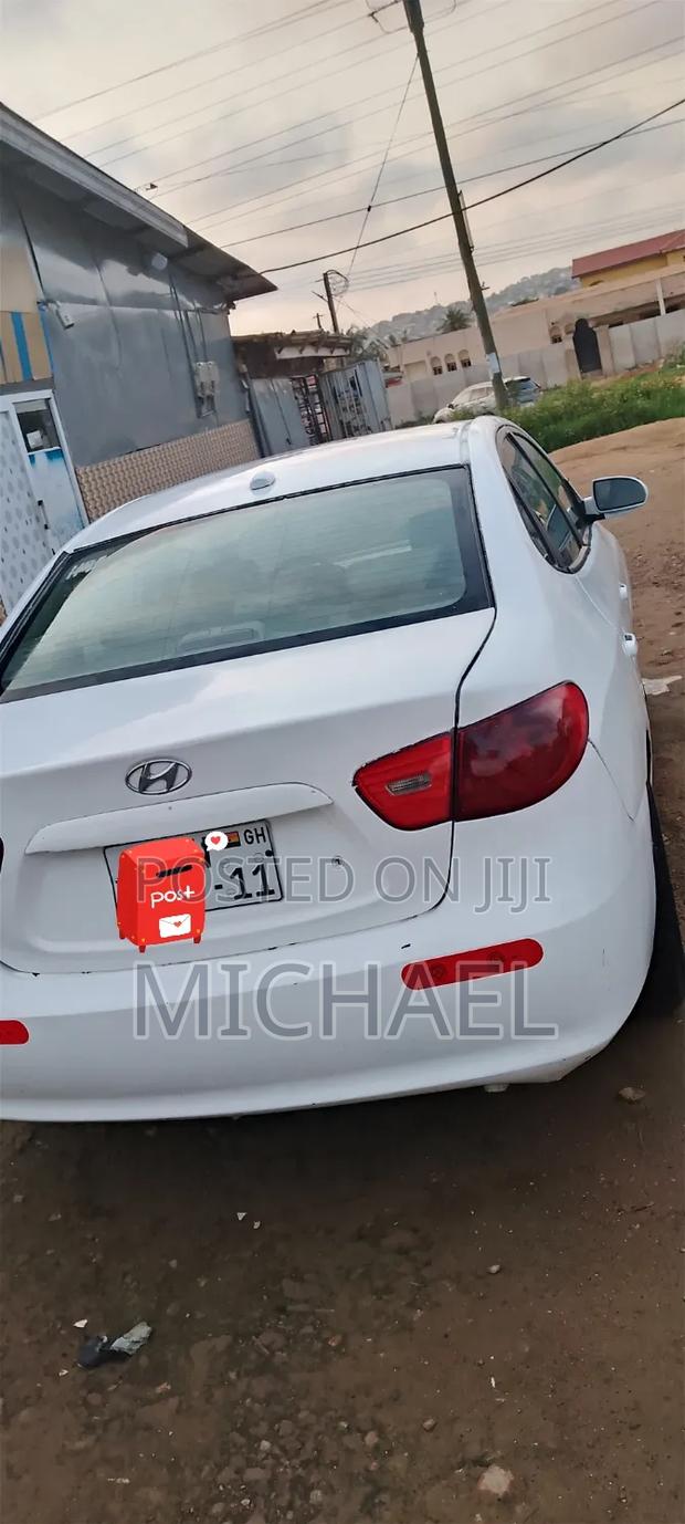 Hyundai Elantra 2010 White