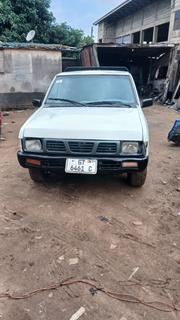 Nissan Hardbody 1990 White for sale