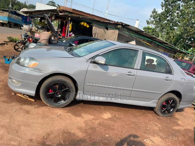 Toyota Corolla 2007 Gray