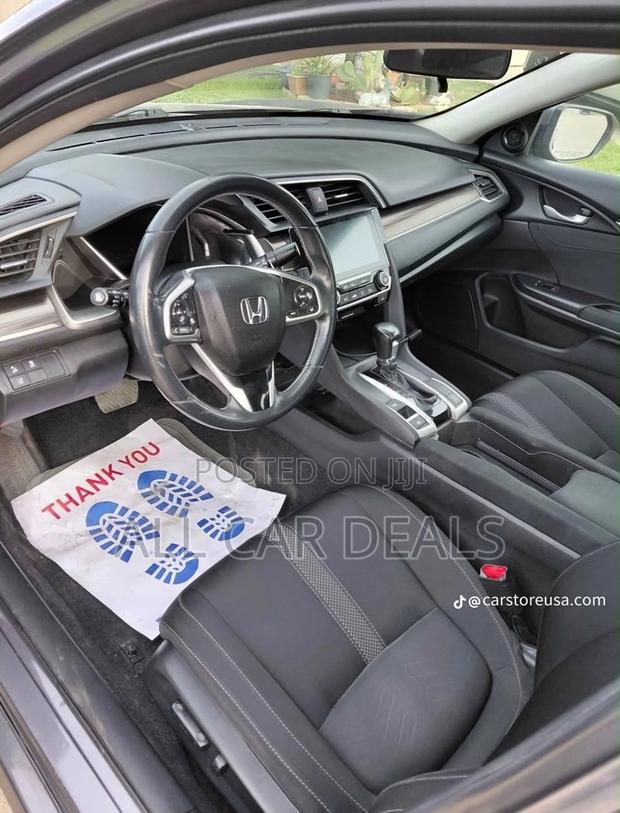 Honda Civic EX-L Sedan 2020 Gray