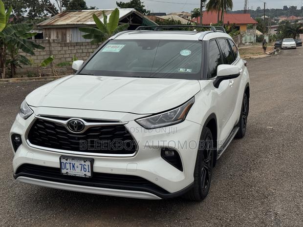 Toyota Highlander Platinum 2022 White