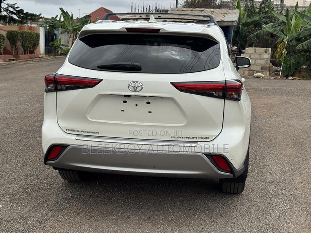 Toyota Highlander Platinum 2022 White