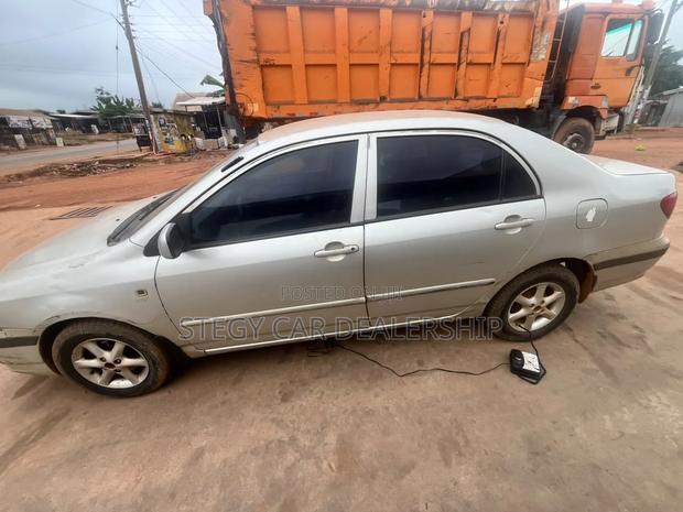 Toyota Corolla 2007 White