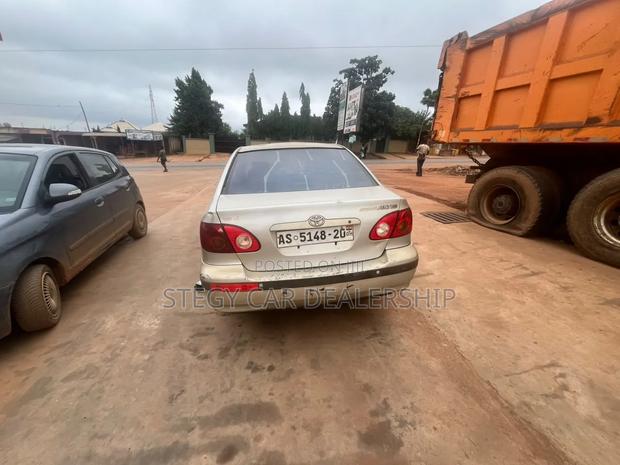 Toyota Corolla 2007 White