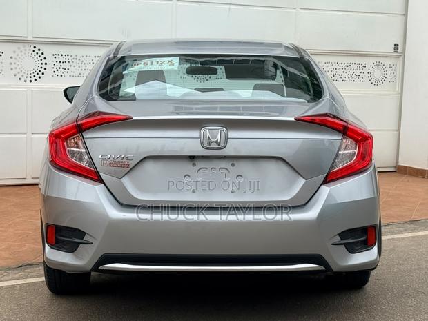 Honda Civic LX Coupe 2020 Silver