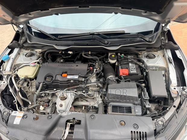 Honda Civic LX Coupe 2020 Silver