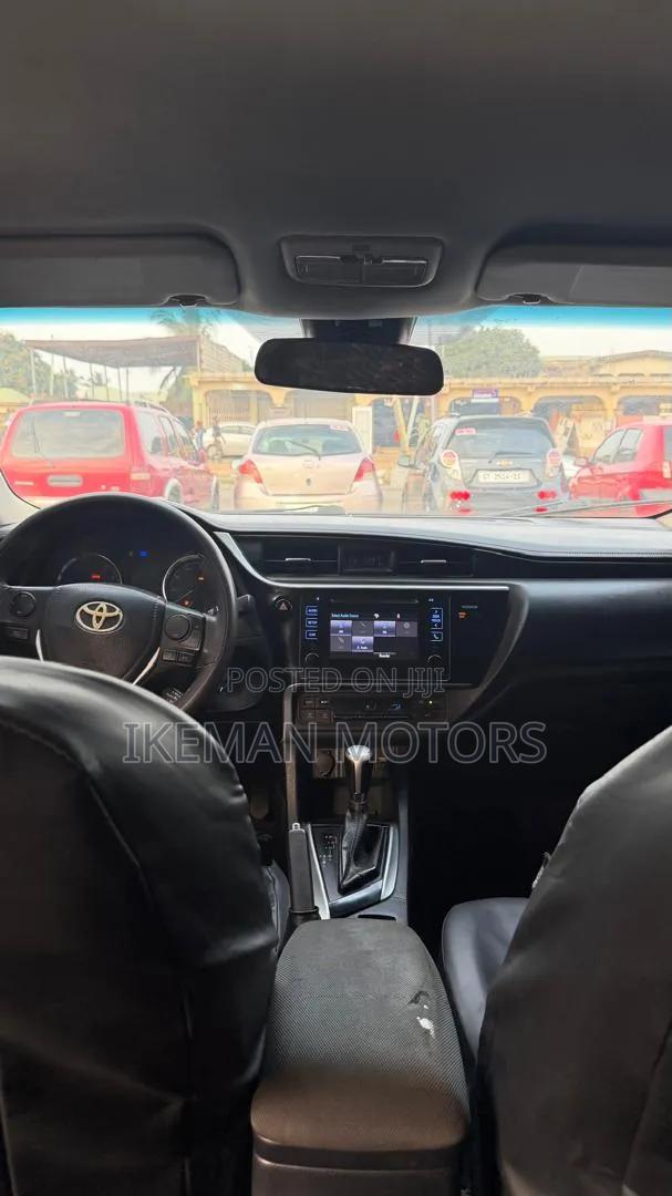 Toyota Corolla 2014 Red