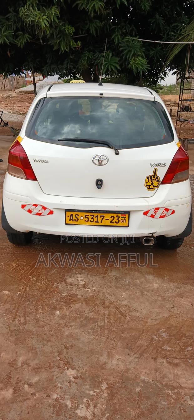 Toyota Yaris 2009 White