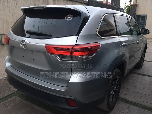 Toyota Highlander 2019 Gray