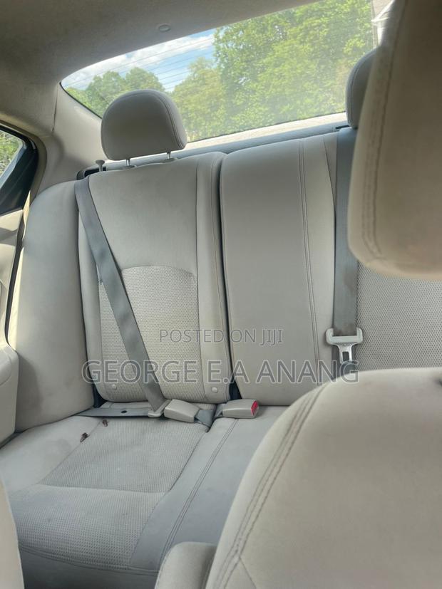 Nissan Versa 1.6 SV 4dr Sedan (1.6L 4cyl CVT) 2014 Silver