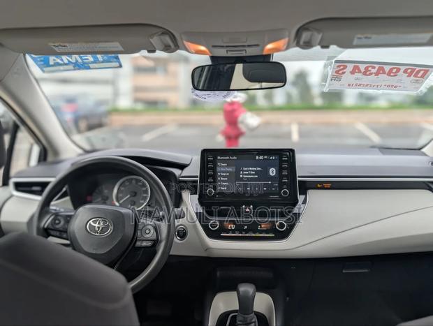 Toyota Corolla 2021 White