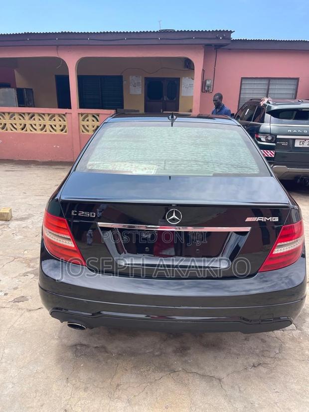Mercedes-Benz C250 2013 Black