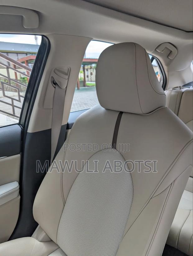 Toyota Camry 2020 Beige