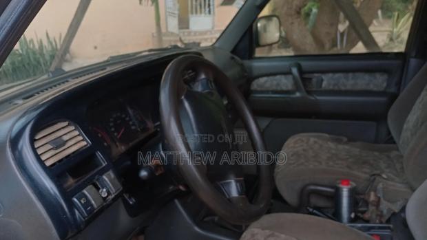 Isuzu Trooper 2002 Gray