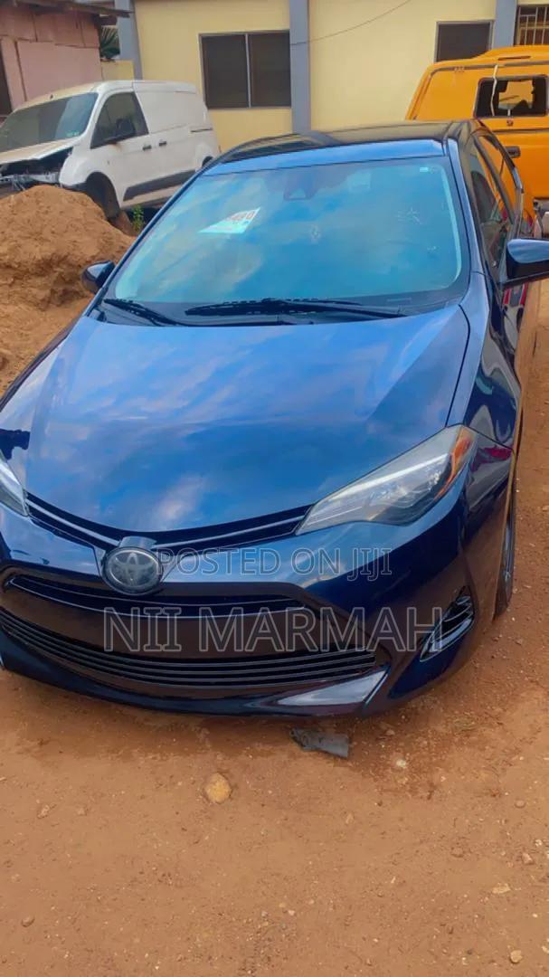 Toyota Corolla LE Eco (1.8L 4cyl 2A) 2018 Black