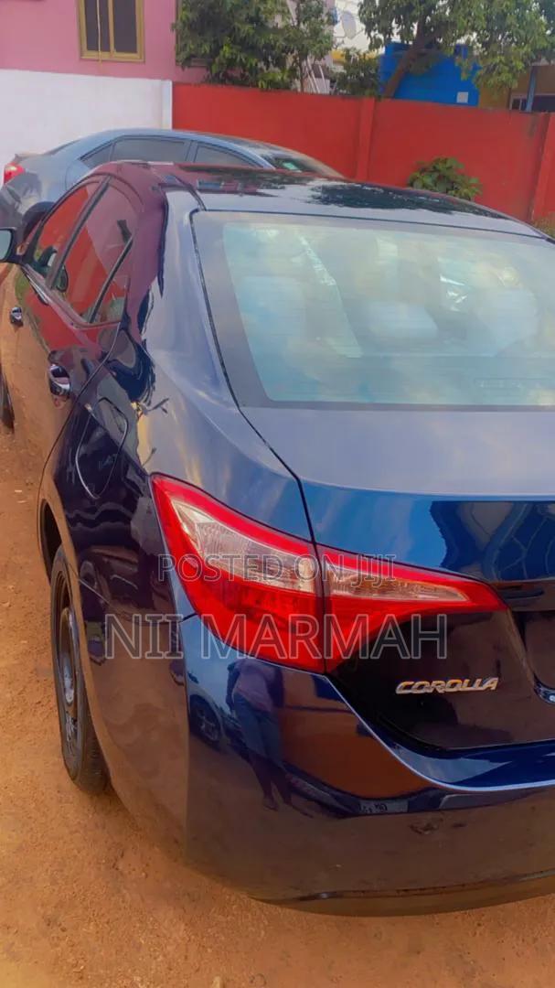 Toyota Corolla LE Eco (1.8L 4cyl 2A) 2018 Black