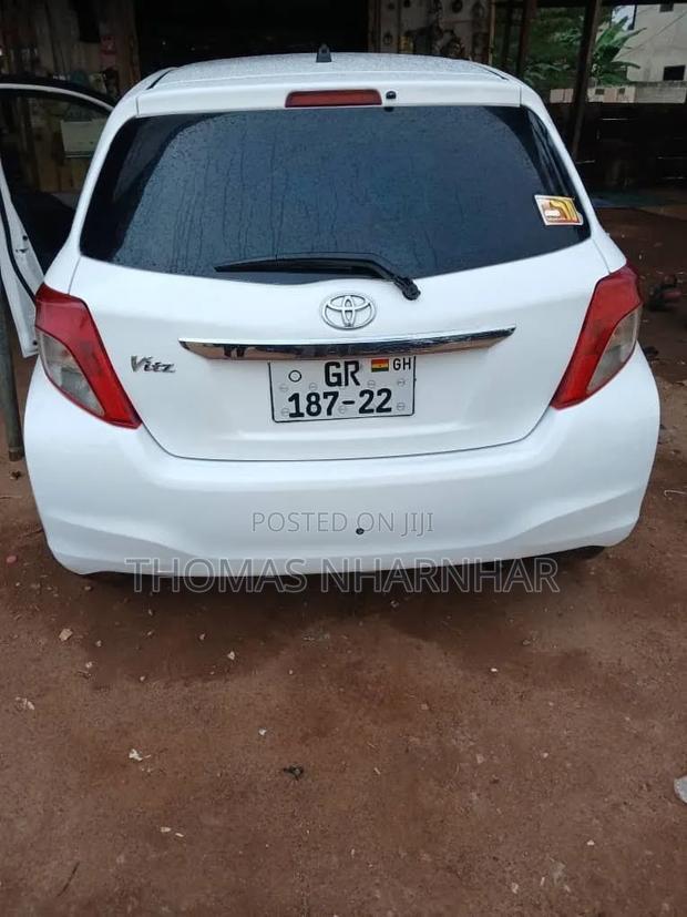 Toyota Vitz 2012 White