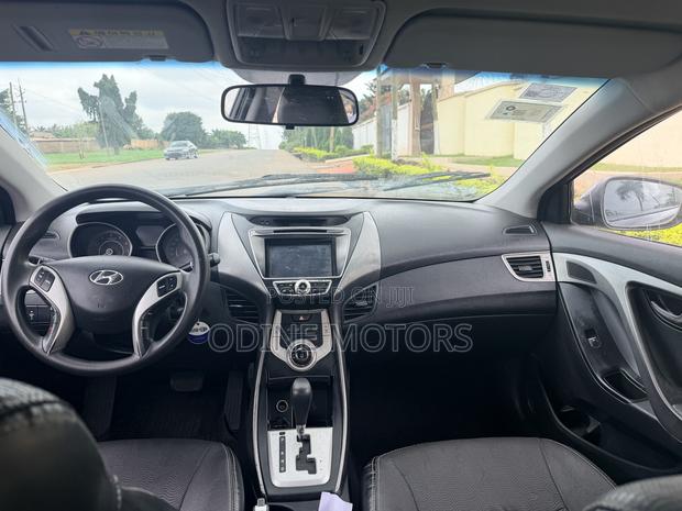 Hyundai Avante 2013 Black