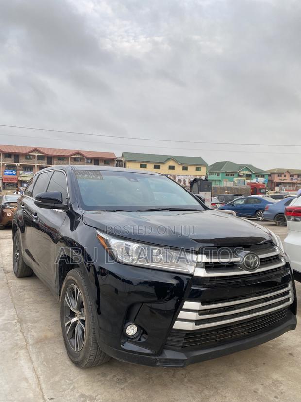 Toyota Highlander SE 2019 Black