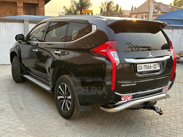 Mitsubishi Pajero Sport GLX 2017 Black