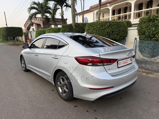 Hyundai Avante 2017 Silver