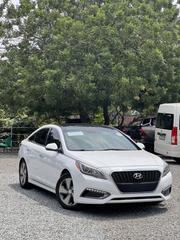 Hyundai Sonata Hybrid 2017 White for sale