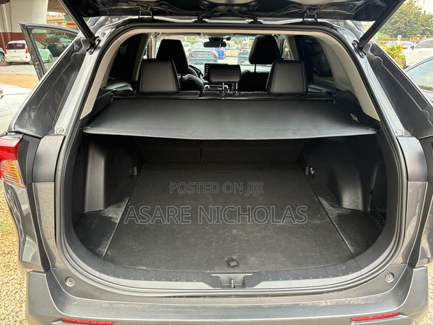 Toyota RAV4 2021