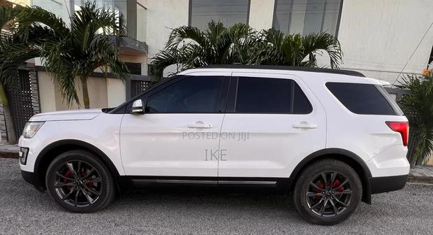 Ford Explorer 2018 White