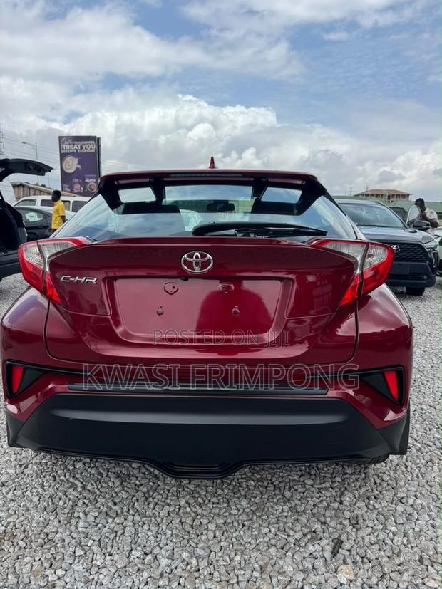 Toyota C-HR XLE Prermium FWD (2.0L 4cyl 2AM) 2018 Red