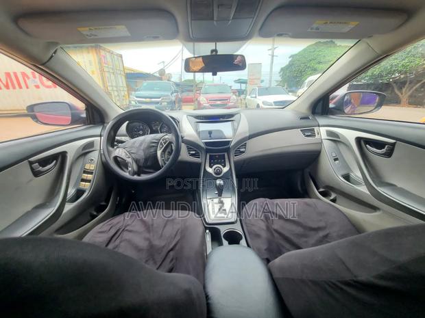 Hyundai Elantra 2013 Red