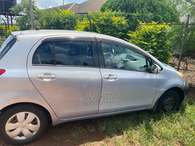 Toyota Vitz 1.0 FWD 3dr 2008 Silver