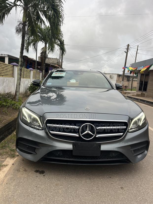 Mercedes-Benz E300 2018 Gray