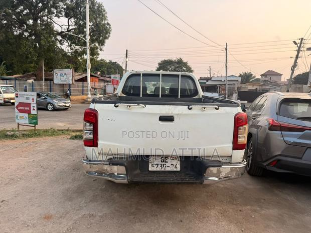 Mitsubishi L200 2024 White