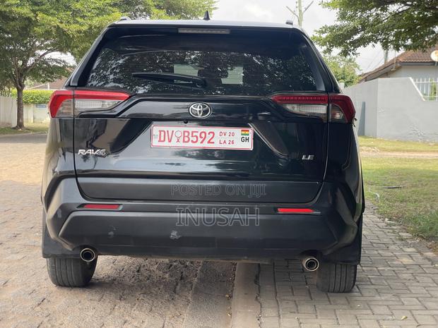 Toyota RAV4 LE AWD 2020 Black