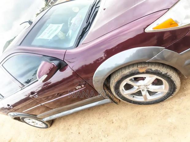Pontiac Vibe 2006 Brown