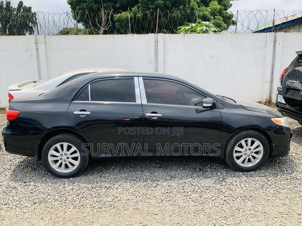 Toyota Corolla LE 4dr Sedan (1.8L 4cyl 4A) 2010 Black