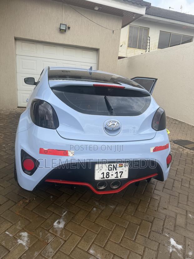 Hyundai Veloster 3dr Hatchback w/Black Interior (1.6L 4cyl 6M) 2015