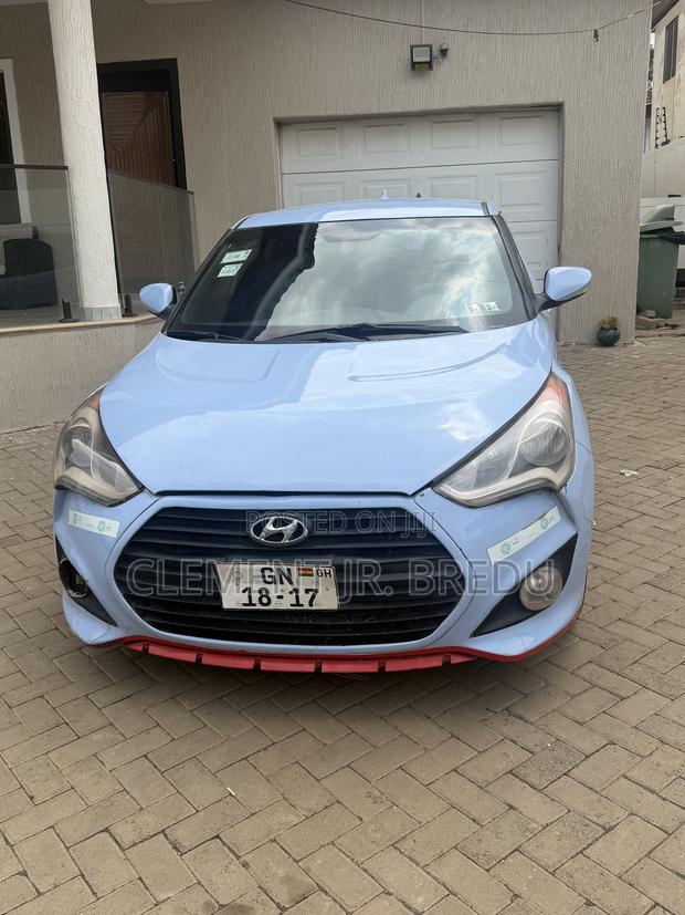 Hyundai Veloster 3dr Hatchback w/Black Interior (1.6L 4cyl 6M) 2015