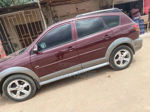 Pontiac Vibe 2006 Brown