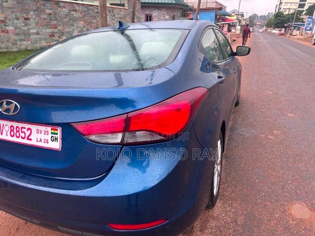 Hyundai Elantra ECO Sedan FWD (1.4L 4cyl 7A) 2017 Blue