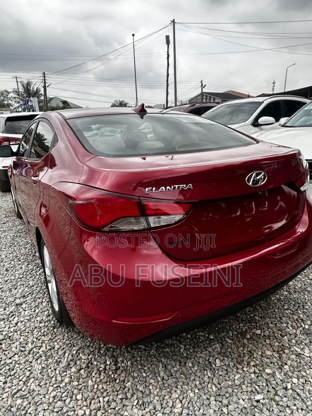 Hyundai Elantra 2016 Red