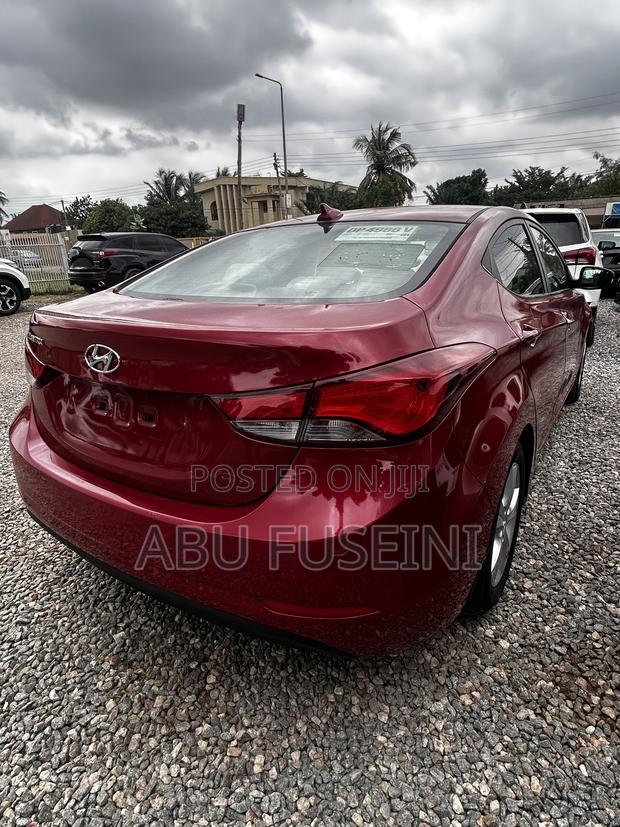 Hyundai Elantra 2016 Red
