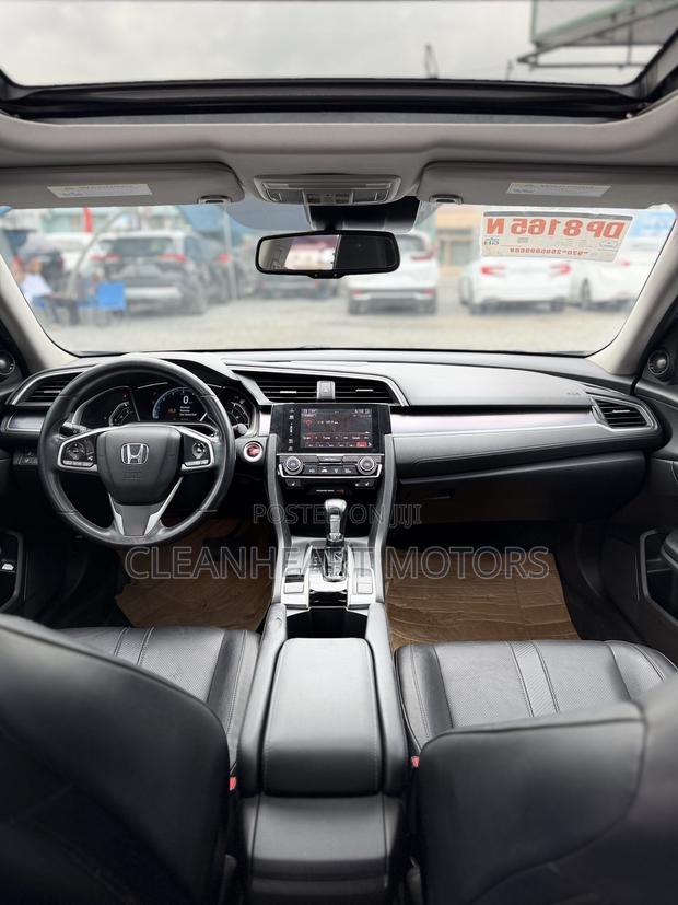 Honda Civic Touring 4dr Sedan (1.5L 4cyl) 2017 Blue