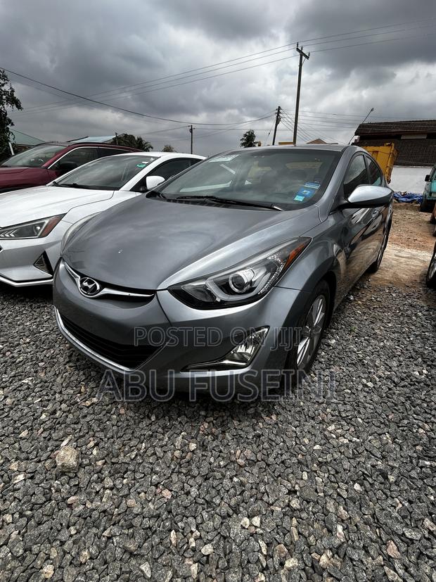 Hyundai Elantra 2015 Silver