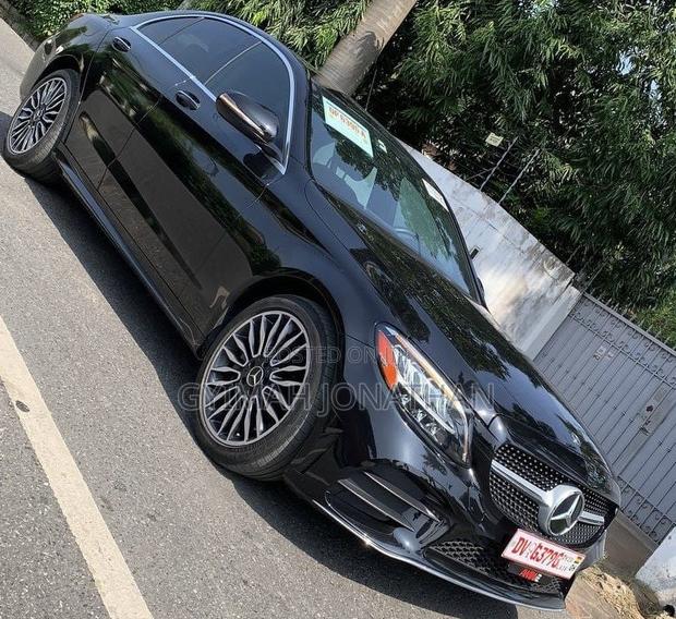 Mercedes-Benz C300 2020 Black