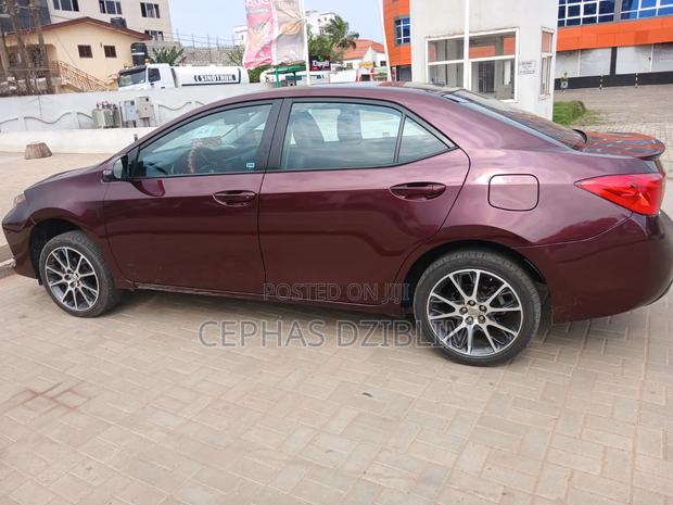 Toyota Corolla 2017 Burgundy
